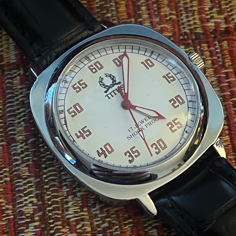 Classic Titus Gents Wristwatch